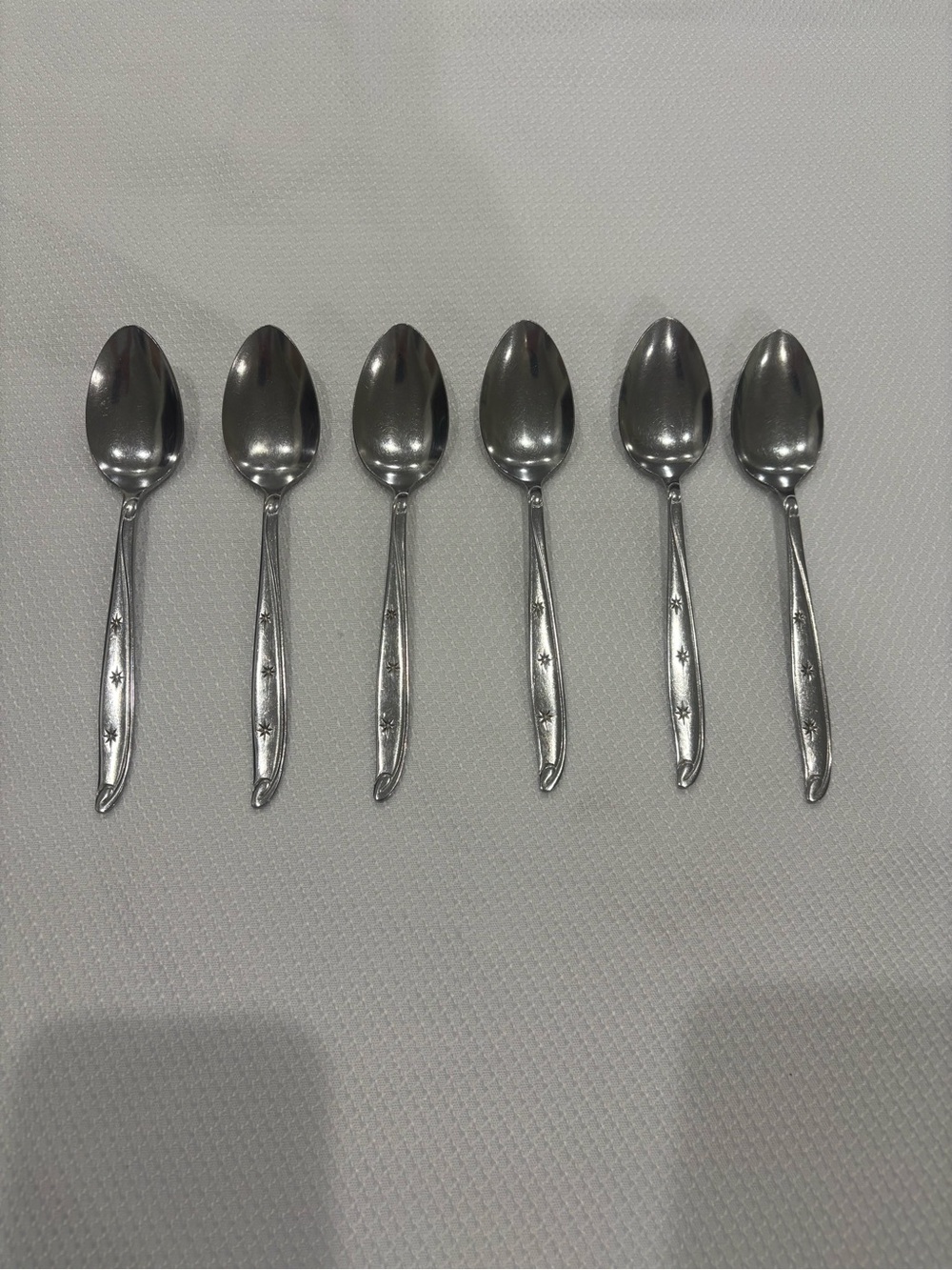 Lot of 6 Vtg Castle Court CCS5 Stars & Vines Starburst Stainless Teaspoons MCM